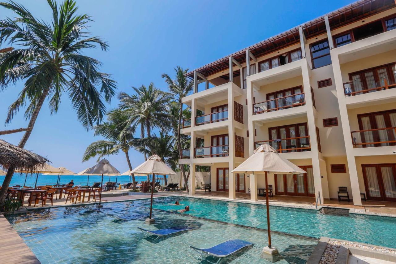 Sapphire Seas Beachfront Hotel Hikkaduwa Exterior photo